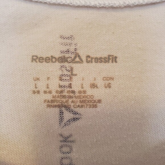 Reebok White T-shirt Tire Flip Womens L Short Sleeve Breathable Running Gym - Picture 4 of 12